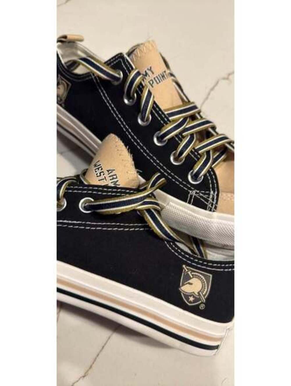 Skicks ARMY BLACK KNIGHTS NCAA LOW TOP Unisex W9 M7